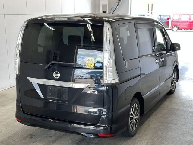 NISSAN SERENA 2015