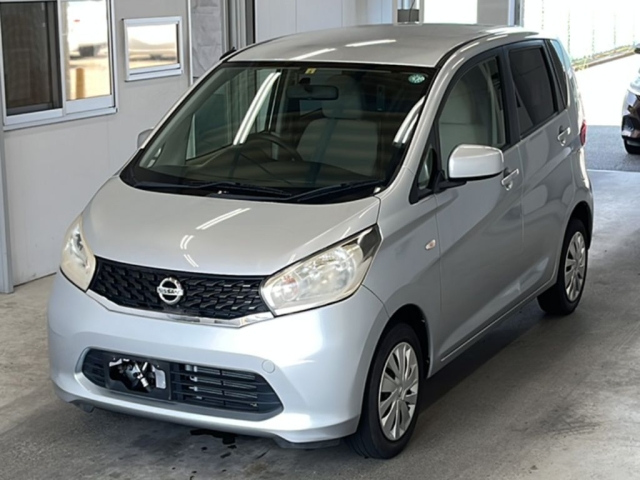 NISSAN DAYZ 2013