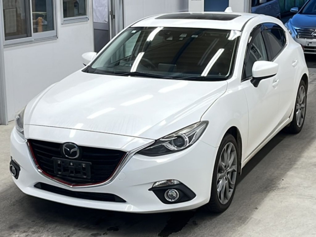 MAZDA AXELA 2015
