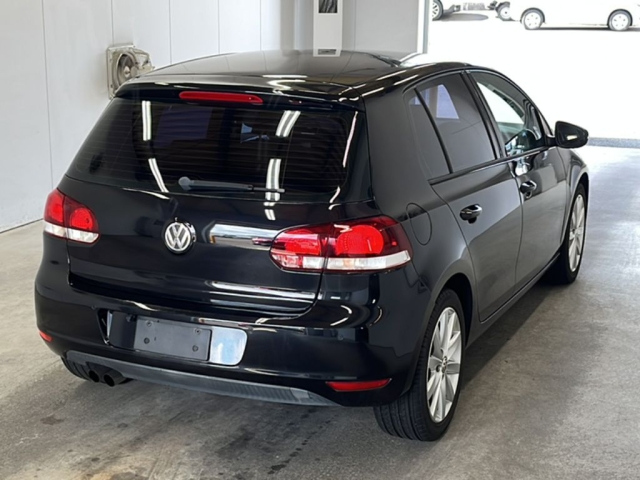 VOLKSWAGEN GOLF 2012