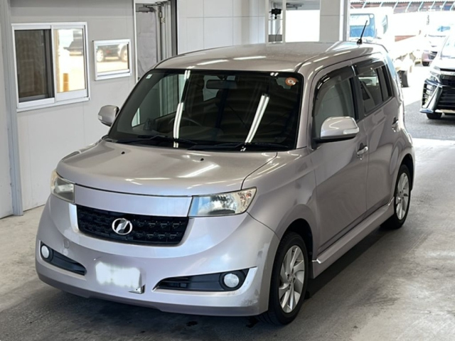 TOYOTA BB 2009