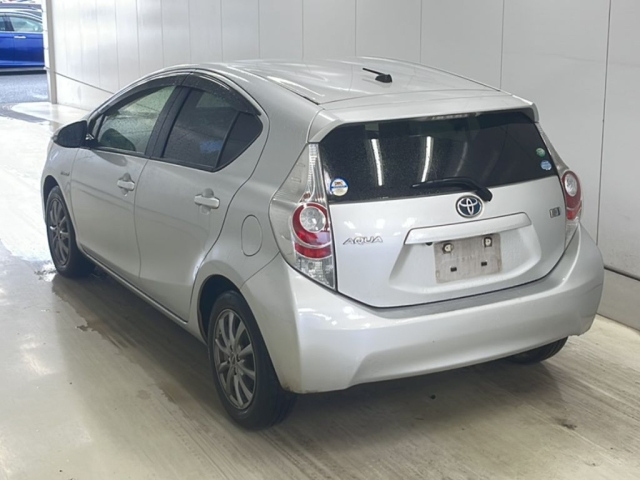 TOYOTA AQUA 2014