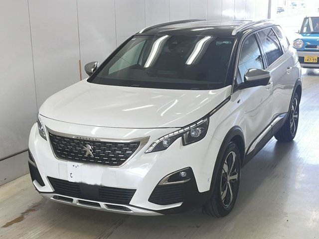 PEUGEOT 5008 2018