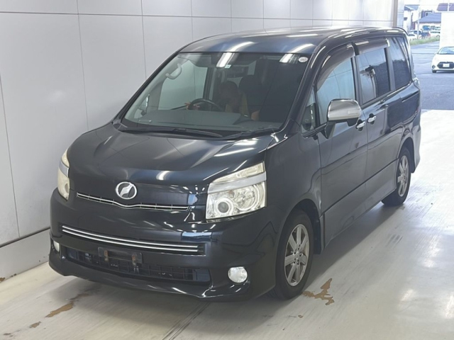 TOYOTA VOXY 2008