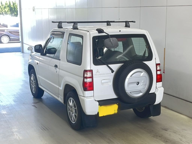 MITSUBISHI PAJERO MINI 2011