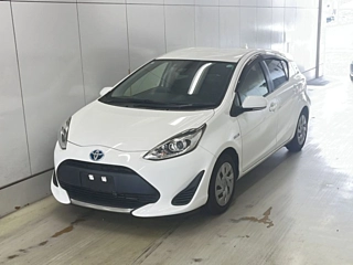 TOYOTA AQUA 2020