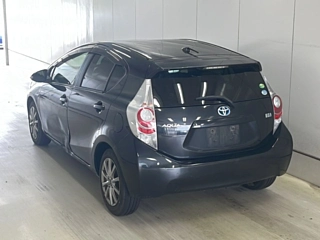 TOYOTA AQUA 2012