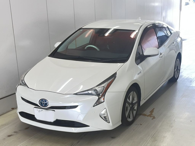 TOYOTA PRIUS 2016