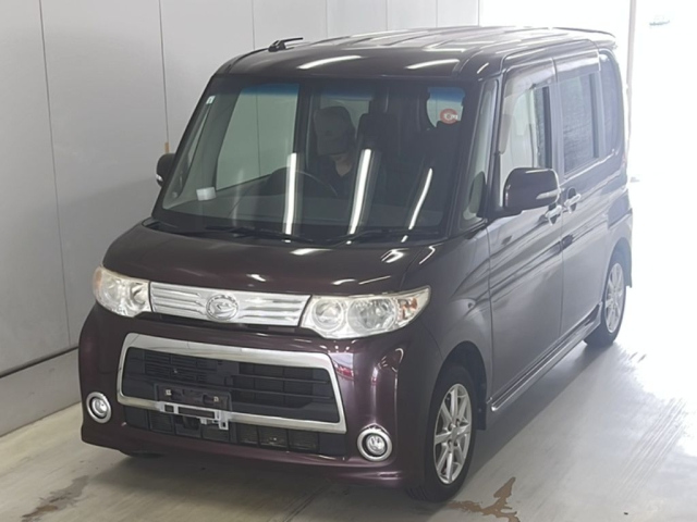 DAIHATSU TANTO 2013