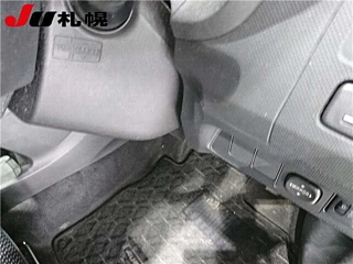 TOYOTA AURIS 2012