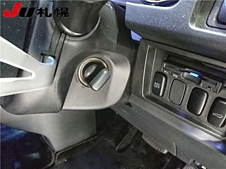 MITSUBISHI DELICA D5 2009