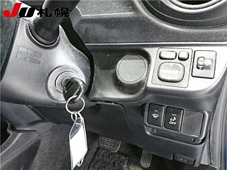 TOYOTA AQUA 2012
