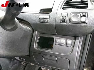 NISSAN SERENA 2013