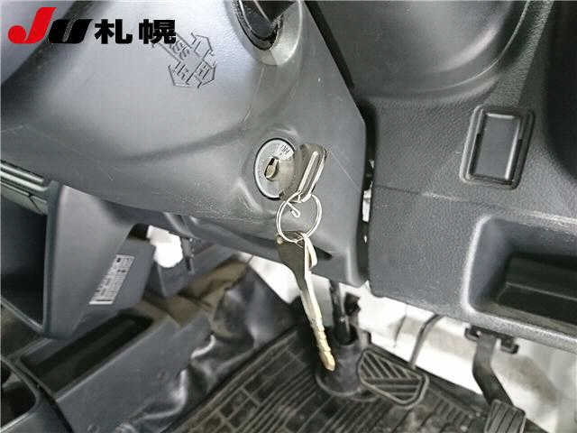 NISSAN CLIPPER TRUCK 2017