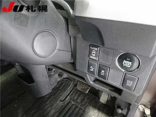 DAIHATSU WAKE 2014