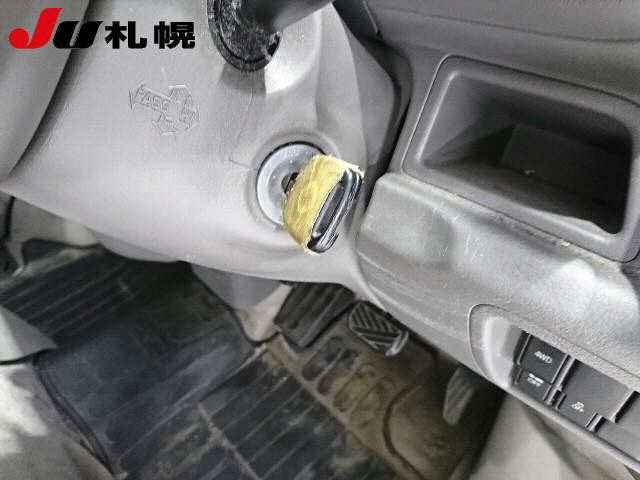 NISSAN CLIPPER VAN 2017