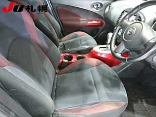 NISSAN JUKE 2011