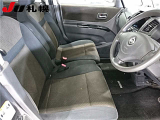 NISSAN ROOX 2012