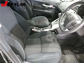 TOYOTA AURIS 2012