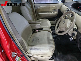 TOYOTA SIENTA 2008