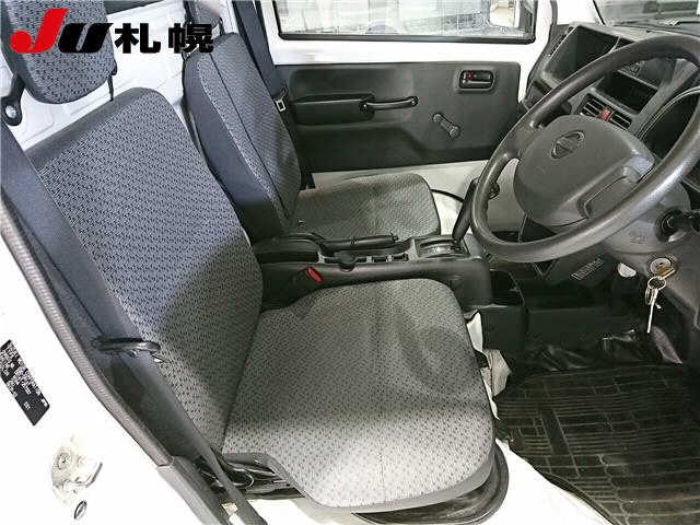 NISSAN CLIPPER TRUCK 2017