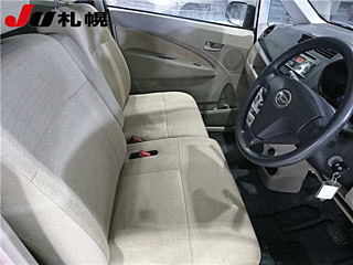 DAIHATSU MOVE 2013