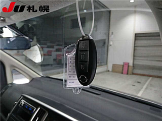 NISSAN SERENA 2010