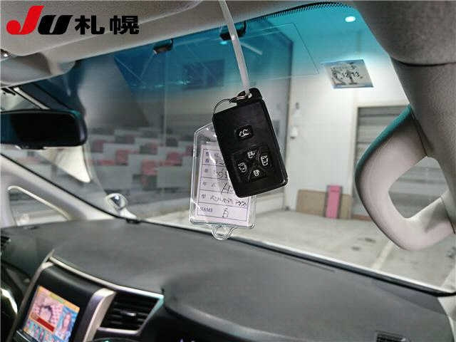 TOYOTA VELLFIRE 2012