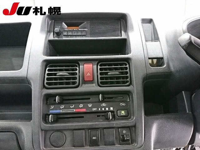 NISSAN CLIPPER TRUCK 2016