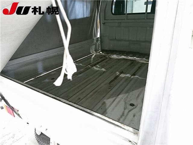 NISSAN CLIPPER TRUCK 2017