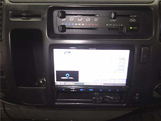 TOYOTA DYNA 2012