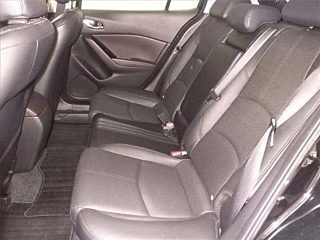 MAZDA AXELA 2016