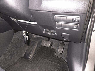 TOYOTA YARIS 2024