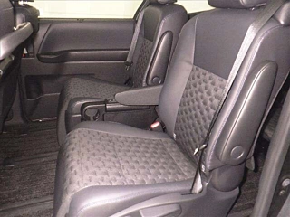 TOYOTA VOXY 2022