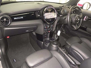 BMW MINI 2022