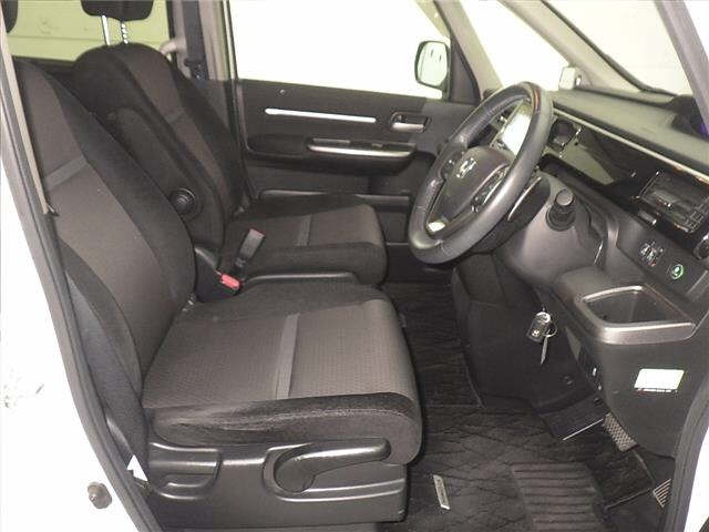 HONDA STEP WAGON 2019