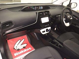 TOYOTA PRIUS 2018