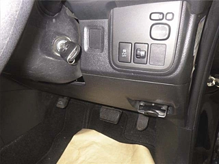 TOYOTA WISH 2013
