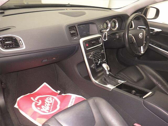 VOLVO V60 2013