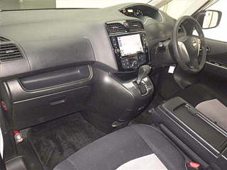 NISSAN SERENA 2014