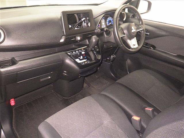 MITSUBISHI EK X 2024