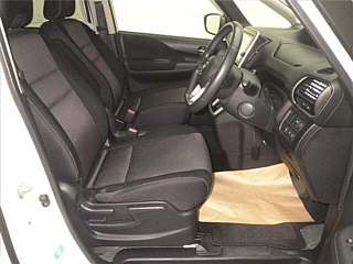 NISSAN SERENA 2018