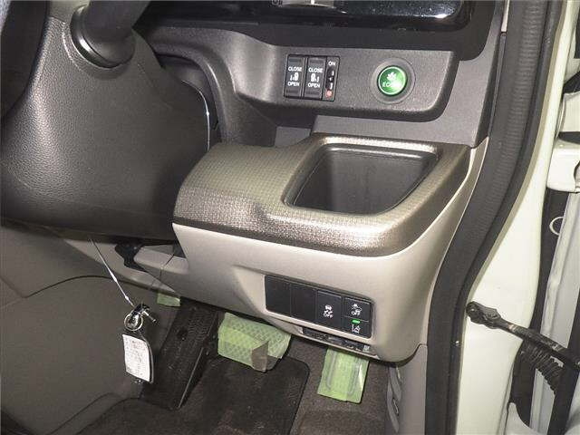 HONDA STEP WAGON 2015