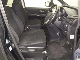 TOYOTA VOXY 2015