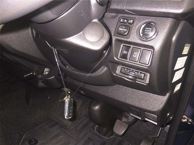 TOYOTA HIACE 2020