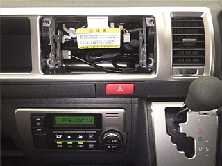 TOYOTA HIACE 2025