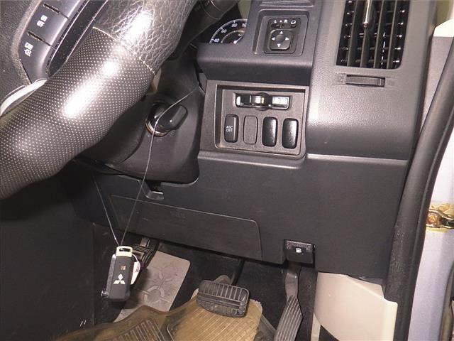 MITSUBISHI DELICA D5 2010
