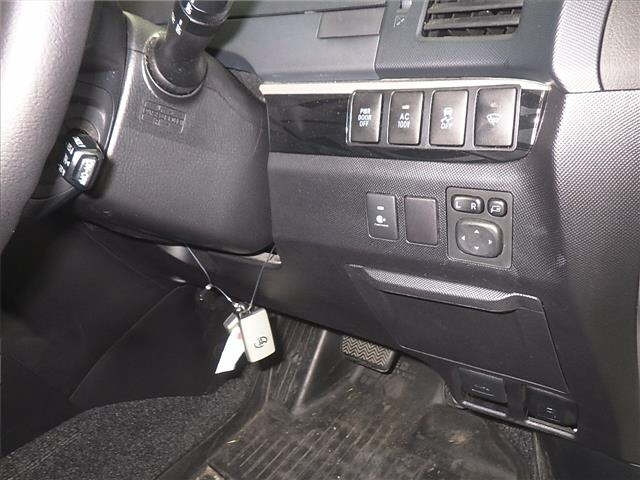 TOYOTA ESTIMA HYBRID 2016