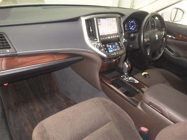 TOYOTA CROWN 2014