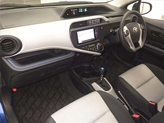TOYOTA AQUA 2013